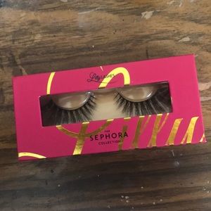 Lilly lashes